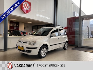 Fiat Panda 1.2 Emotion,Automaat,Climatecontrol,Elektrischpakket,Centraledeurvergrendeling op afstand,Radio Cd-Mp3 Speler