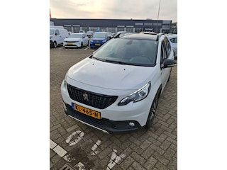 Peugeot 2008 GT-Line 1.2 PT-110pk NAVIGATIE METALICLAK TREKHAAK PARKEERHULP ACHTER &CAMERA