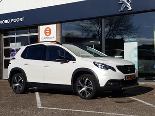 Peugeot 2008 GT-Line 1.2 PT-110pk NAVIGATIE METALICLAK TREKHAAK PARKEERHULP ACHTER &CAMERA