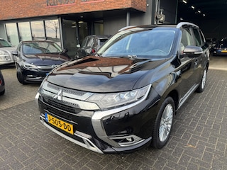 Mitsubishi Outlander 2.4 PHEV Pure+ 4WD LED ACC CAMERA STOELVERWARMING ORIG NL NAP