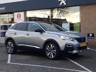 Peugeot 3008 ALLURE 1.2PT-130pk Navigatie | TREKHAAKafn | Apple Carplay & Android Auto | Cruise & Climate control | Parkeersensoren | Bluetooth | LM-velgen