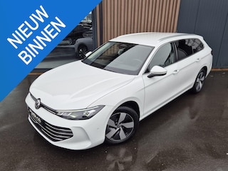 Volkswagen Passat Variant 1.5 eTSI Business | BTW | Virtual | Massage | Stuur-stoelverw. | Carplay