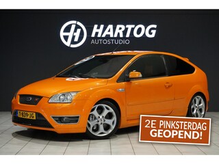 Ford Focus 2.5-20V ST 226PK 3-DRS *ELECTRIC ORANGE* + CARPLAY / XENON