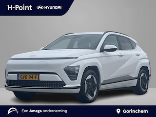 Hyundai Kona Comfort Smart 65.4 kWh | Long range battery | Geïntegreerde navigatiesysteem | WinterPack | Camera | Fabrieksgarantie 12-2029 |