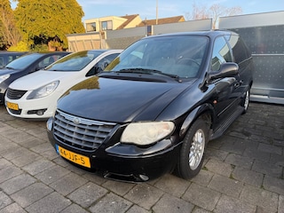 Chrysler Voyager 2.8 CRD SE / 7 PERSOONS UITVOERING / AUTOMAAT / LEDER INTERIER