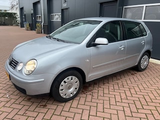 Volkswagen Polo RIJKLAAR/1e EIG/DEALER ONDERHOUDEN/2X SLEUTEL/BOEKJES