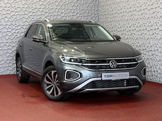 Volkswagen T-Roc 1.5 TSI 150PK STYLE PLUS ALCANTARA IQ. ELEK.KLEP ADAP.CRUISE VIR.COCKPIT CAMERA STOEL/STUUR VERW. 17''LMV 06/2025 ✅Top Auto's Wijchen✅ 170 Nieuwe en bijna nieuwe Auto's met : Benzine /  PHEV / Plug in hybrid / Hybrid / Mild hybrid / HEV /Keuze uit  R-Line / Style / Life etc