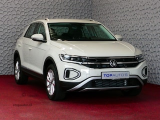 Volkswagen T-Roc 1.5 TSI 150PK STYLE PLUS BI-TONE INTERIEUR ALCANTARA IQ. ELEK.KLEP ADAP.CRUISE VIR.COCKPIT CAMERA STOEL/STUUR VERW. 17''LMV 06/2024 ✅Top Auto's Wijchen✅ 170 Nieuwe en bijna nieuwe Auto's met : Benzine /  PHEV / Plug in hybrid / Hybrid / Mild hybrid / HEV /Keuze uit  R-Line / Style / Life etc