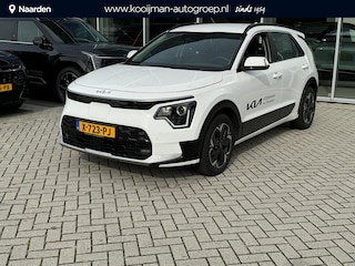 Kia Niro DynamicLine 64.8 kWh | cruise control | Apple carplay/Android auto | Achteruitrij camera | Parkeersensoren | 1e eigenaar!!