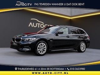 BMW 3-serie touring 330e Advantage Pano l Leder l Driver Assistance Pack l Stuur sto