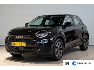 Fiat 600 e Urban 54 kWh | Climate Controle | Keyless | Navigatie | Camera | Parkeersensoren | 17 Inch Lichtmetaal |