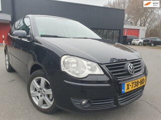 Volkswagen Polo 1.2 12V Trendline | Airco | Cruise | Parkeersensoren | NAP 158.546 km