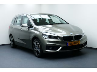 BMW 2-serie Tourer 218i Centennial Executive. Navi, Clima, Cruise, PDC V+A, Led Koplampen, 17"LMV, Haak 1500kg