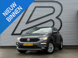 Volkswagen T-Roc 1.5 TSI Style 1e Eigenaar|Navi|Carplay|Trekhaak|PDC V+A|Cruise|N.A.P|150pk|APK tot 06-2027