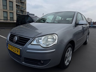 Volkswagen Polo 1.4-16V Optive Airco Cruise PDC Navi Nette Auto