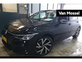 Volkswagen Golf 1.5 eTSI R-Line Business 150 PK | Automaat | Camera | Navigatie | Climate Control | Cruise Control Adaptief | Stoelverwarming |
