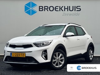 Kia Stonic 1.0 T-GDi Mild Hybrid DynamicLine 6-bak 112PK | Trekhaak | Luxe Stof | Glans Exterieur | Achteruitrijcamera + Sensor Achter | Airco | Adaptieve Cruise Control | Start/Stop | ESP | AEB | ASR | ABS | Rijstrook correctie | Bluetooth | LED | 15" LMV