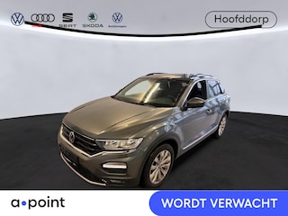 Volkswagen T-Roc 1.5 TSI Sport 150 PK DSG | Panorama dak | Parkeercamera | Stoel- en stuurverwarming  | Elektrische achterklep |
