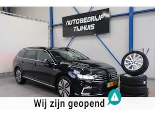 Volkswagen Passat Variant 1.4 TSI PHEV GTE Business - Cruise, Camera, Camera, Massage stoelen