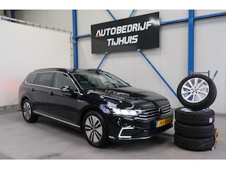 Volkswagen Passat Variant 1.4 TSI PHEV GTE Business - Cruise, Camera, Camera, Massage stoelen