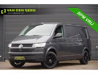 Volkswagen Transporter 2.0 TDI L2 3-ZITS, 150PK AUT. CAMERA, NAVI, CRUISE, AIRCO, CARPLAY, LEDER MF STUURWIEL