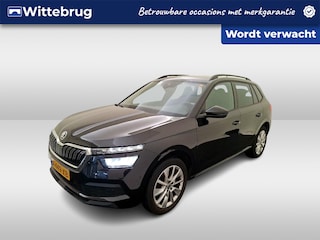 Skoda Kamiq 1.0 TSI Sport Business / AUTOMAAT/ TREKHAAK/ DIGITAL DASH/ NAVI/ CLIMA/ PARK. SENSOREN/ CAMERA/