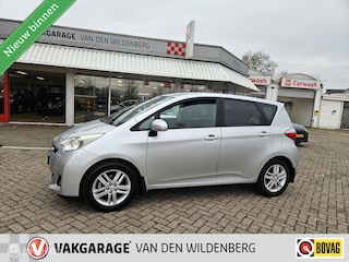 Toyota Verso-S 1.3 VVT-i Aspiration