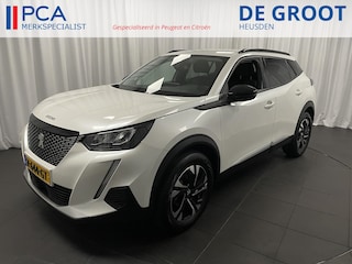 Peugeot 2008 ALLURE 100pk Navi 3D +Carplay | Camera | Half leder