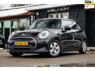 Mini Mini 1.5 Essential NL Auto I NAP I Navigatie I Climate I Cruise I Dealeronderhouden I 1e Eigenaar I BTW Auto