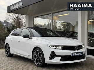 Opel Astra 1.6 Turbo Plug In Hybrid Ultimate | Automaat | Achteruitrij camera | Apple Carplay | Electronic climate controle | Elektrisch glazen Panorama Dak | Voorstoelen verwarmd | Navigatiesysteem |