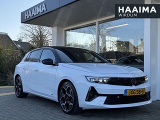 Opel Astra 1.6 Turbo Plug In Hybrid Ultimate | Automaat | Achteruitrij camera | Apple Carplay | Electronic climate controle | Elektrisch glazen Panorama Dak | Voorstoelen verwarmd | Navigatiesysteem |