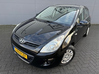 Hyundai i20 1.2i ActiveVersion Young*NEW APK*NAP*AIRCO*ELKT-RAAM