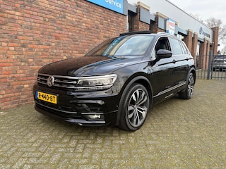 Volkswagen Tiguan 2.0 TSI 180PK 4Motion R-line Highline|Panorama|HeadUp|Leder