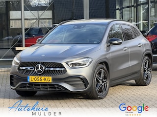 Mercedes-Benz GLA Business Solution AMG Automaat/Panoramadak/LED/Keyless/Widescreen
