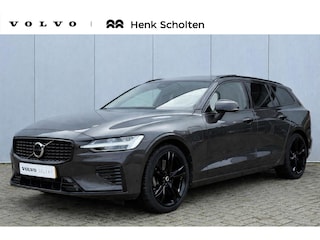 Volvo V60 T8 Plug-in hybrid AWD AUT8 455PK Ultimate Dark | Bowers & Wilkins audio | Geventileerde voorstoelen met massagefunctie | Verwarmde voorstoelen & Stuurwiel | 19" Lichtmetalen velgen | Panoramadak | Adaptieve Cruise Control | BLIS Doedehoekdetectie