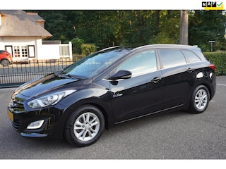 Hyundai i30 Wagon 1.6 GDi i-Motion Airco Navi Pdc Lm Velgen Trekhaak