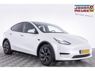 Tesla Model Y RWD 58 kWh | PANORAMADAK | LEDER