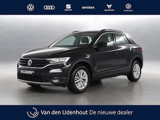 Volkswagen T-Roc 1.0 TSI 115pk Style / Navigatie / Adaptive Cruise Control / Parkeersensoren