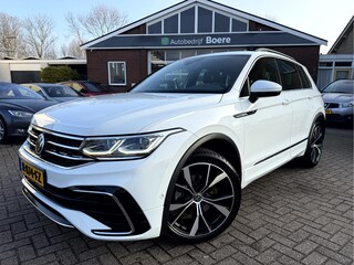 Volkswagen Tiguan 1.5 TSI R-Line Business+ 20''Lmv, Trekhaak, Stoelverwarming