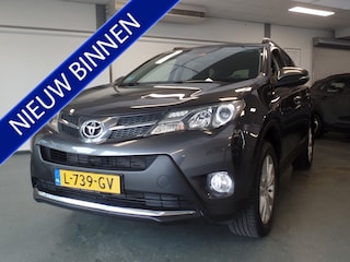Toyota RAV4 2.0 Dynamic 4WD Navigatie, Achteruitrijcamera, Clima controle, Cruise controle, Elek ramen V/A, Lm velgen 17'', Trekhaak, Ideale caravan trekker 1500kg!! Ideale caravan trekker 1.500kg!!