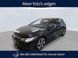 Volkswagen Golf 1.5 TSI 130pk R-Line / Navigatie / Sfeerverlichting / Parkeersensoren