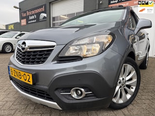 Opel Mokka 1.4 T Cosmo met leer en parkeersensoren en trekhaak en elec open dak en bluetooth telefoon en airco