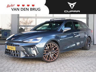 Cupra Leon 1.5 TSI e-Hybrid 272pk VZ Performance | Panoramadak | Trekhaak | SennHeiser Audio | Elektr. verst. bestuurdersstoel |  Achteruitrijcamera | Dynamic Chassis Control |