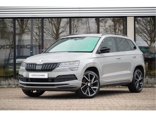 Skoda Karoq 1.5 TSI ACT Sportline Business | Trekhaak | Adapt. Cruise | Camera | 19" | Winterpakket