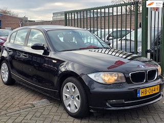 BMW 118d Executive 1e eigenaar volledig onderhoud aanwezig airco elektrische ramen cv op afs