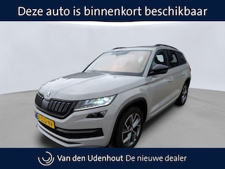 Skoda Kodiaq 1.5 TSI 150pk Sportline Business Trekhaak Panorama Navigatie Carplay Camera Stoelverwarming BR