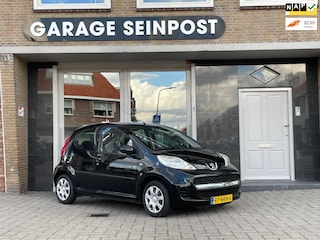 Peugeot 107 1.0-12V Urban Move