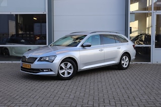 Skoda Superb 1.6 TDI STYLE BNS AUT/A.CARPLAY/CLIMA/CRUISE
