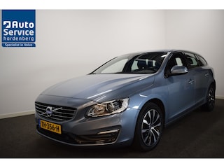 Volvo V60 T2 123pk AUT6 Polar+ Dynamic/ Trekhaak 1500kg/ Leer/ Stoel verw./ Xenon/ Navi