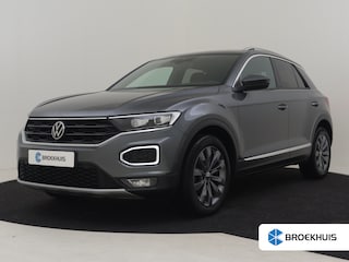 Volkswagen T-Roc 1.5 TSI Sport 150 pk DSG/AUTO | Dodehoekdetectie  | Navigatie | Adaptief cruise control | Camera achter | Stoelverwarming | 17|"LMV"